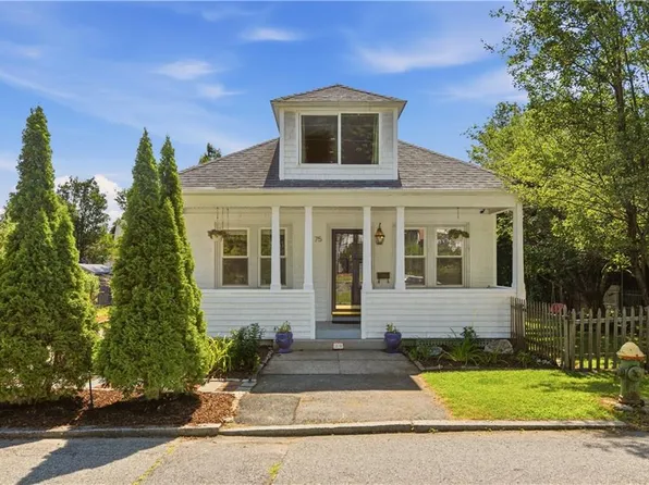 75 Longwood Ave, Providence, RI 02908