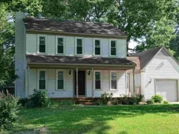 103 Heath Pl, Yorktown, VA 23693