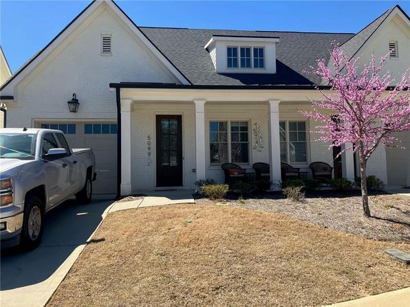 5099 Noble Village Way, Lilburn, GA 30047