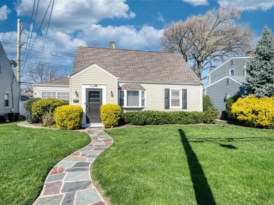 22 Gotham Street, Valley Stream, NY, 11581