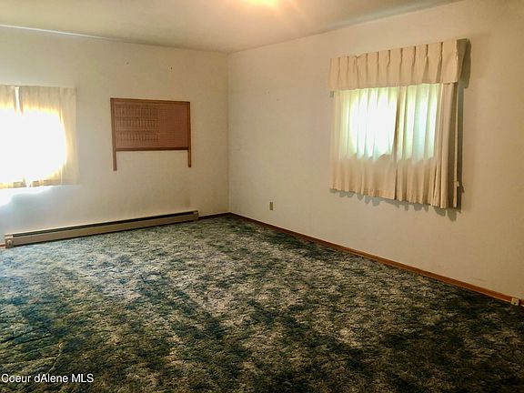 4th image of 2040 Washington Ave
