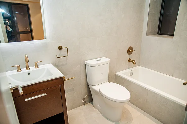 Rented by Nooklyn NYC LLC | media 62