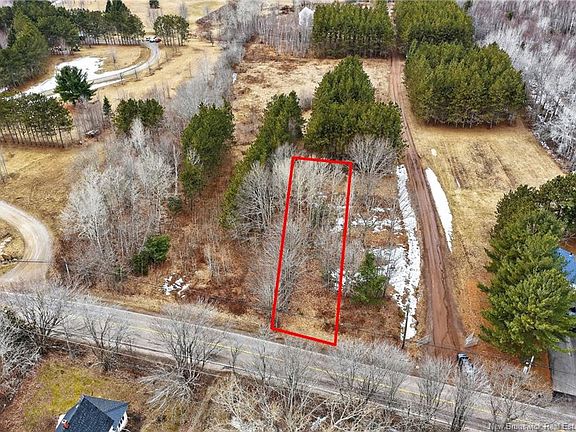 2nd image of 641 Dover Rd