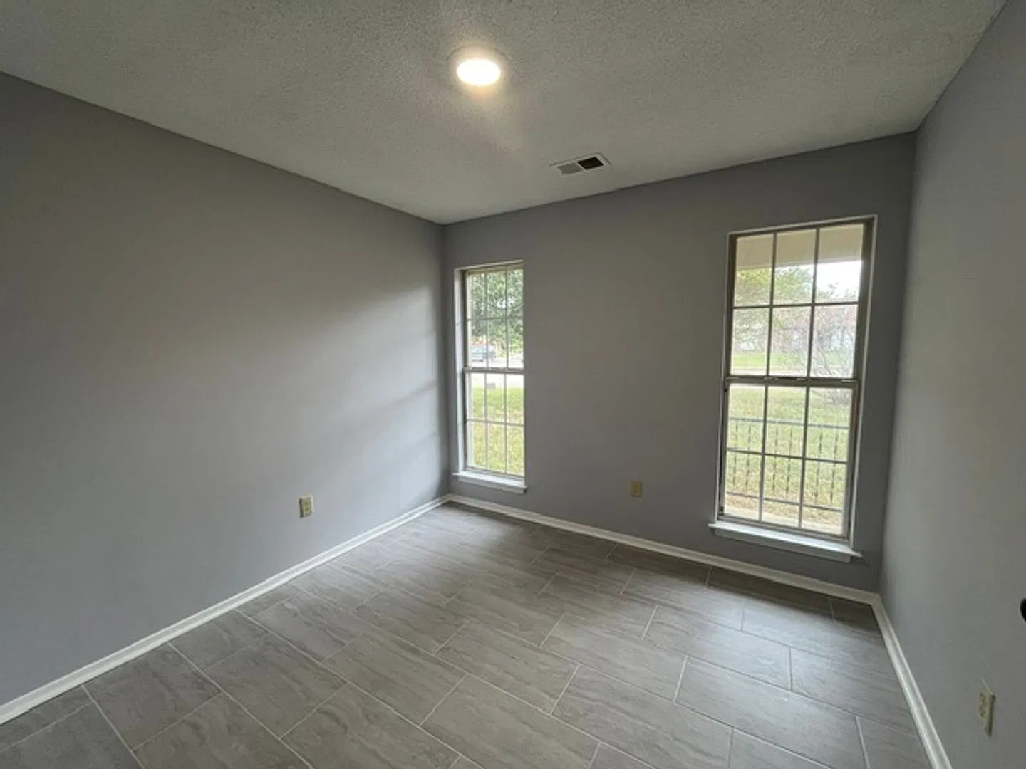Renovated 3 Bedroom 2 Bath Home for Rent!! — Photo 4