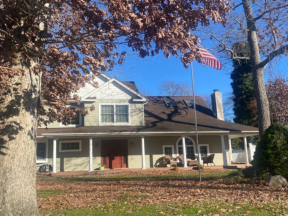 43 Hollins Ln, East Islip, NY 11730 Zillow