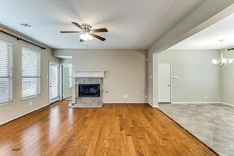 4 bed, 3.5 bath, 3008 sqft, $2,999 — Photo 4