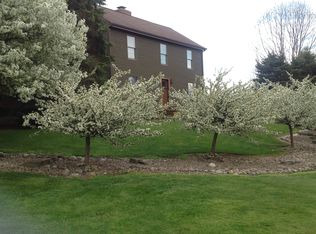 31 Steindurf Rd, West Middlesex, PA 16159