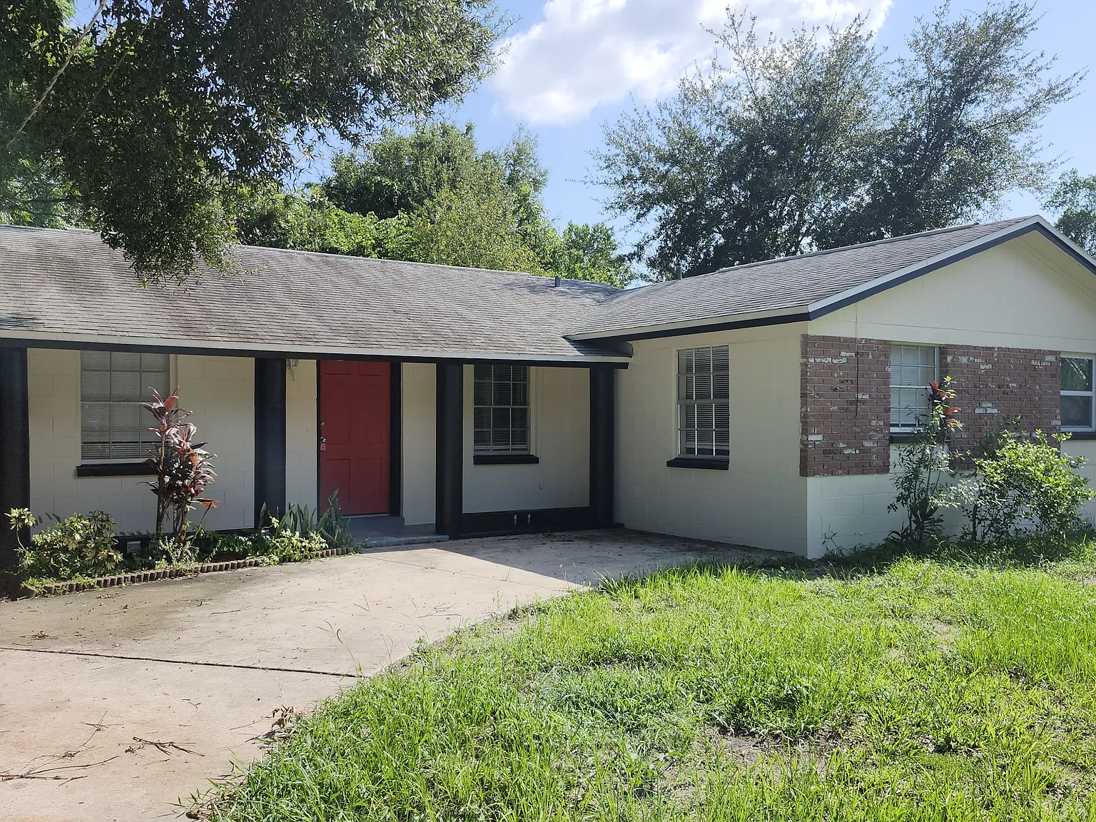 3 bed, 1208 sqft, $1,795 — Photo 2