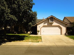1704 Shadewood Dr, Modesto, CA 95355