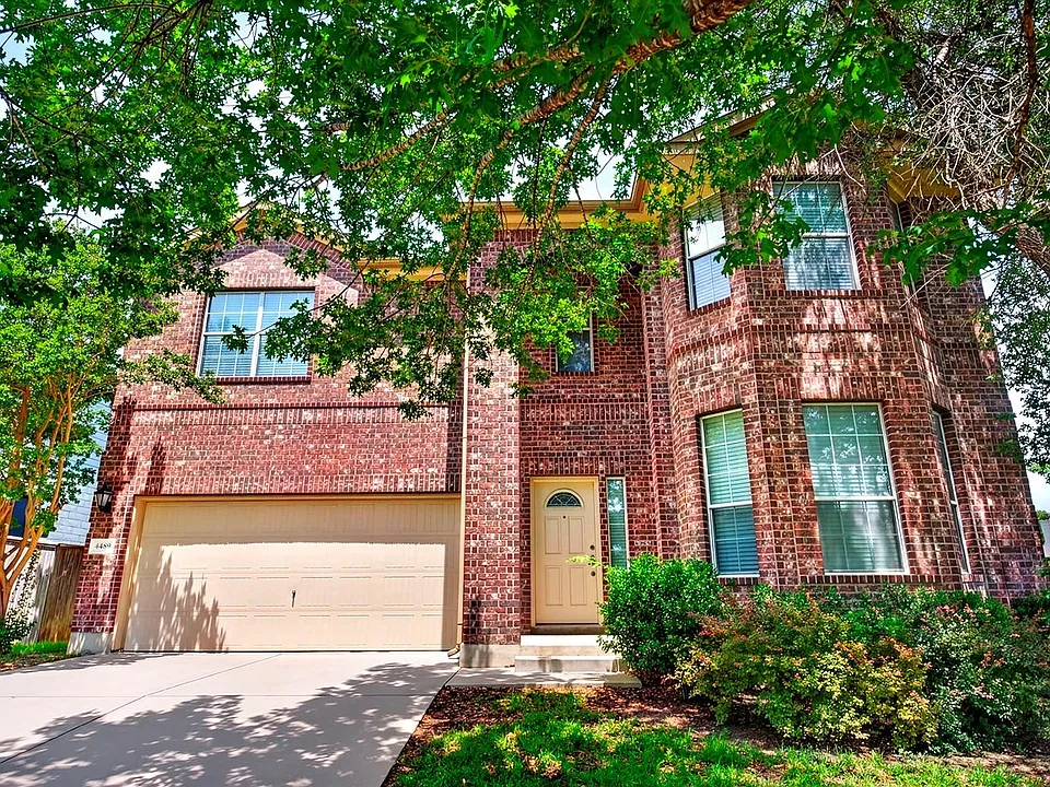 4489 Western Lake Dr