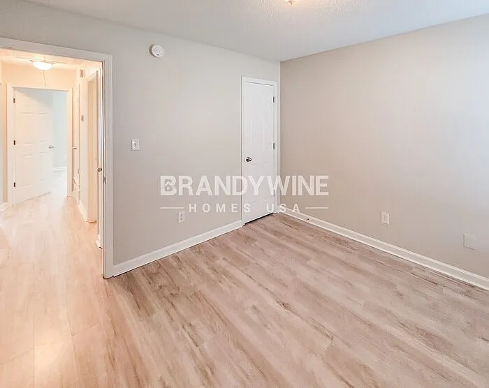 4890 Phipps Dr — Photo 20