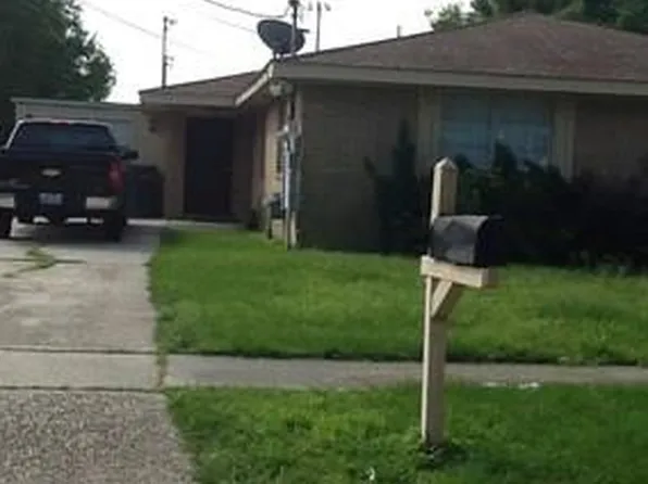 8652 Gervais St, New Orleans, LA 70127