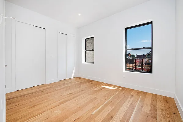 Rented by Bold New York | media 6