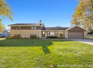 13 W Monterey Ave, Schaumburg, IL 60193