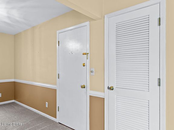 4th image of 521 Zorn Ave APT G11