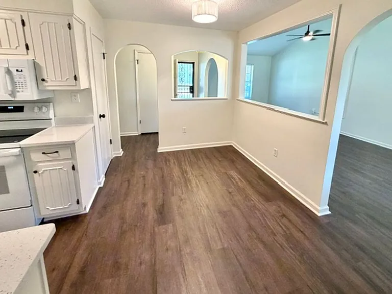 5673 Longacre Ave — Photo 5
