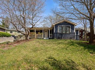 70 Forest Hill Dr, Asheville, NC 28803
