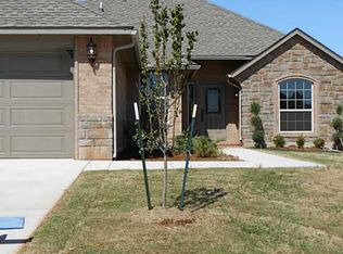 3309 Morgan Creek Rd, Yukon, OK 73099