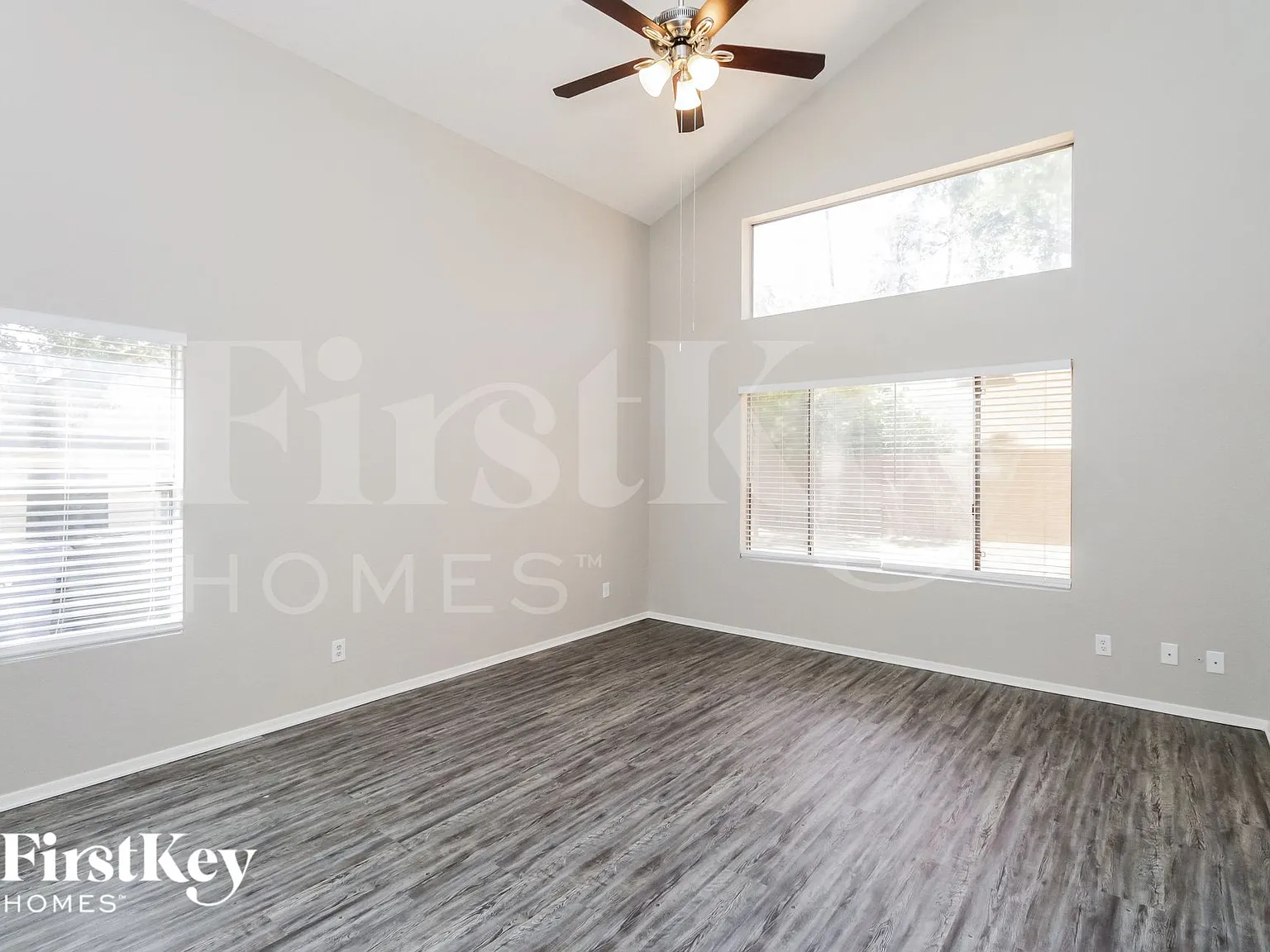 3 bed, 2.5 bath, 1378 sqft, $2,430 — Photo 3