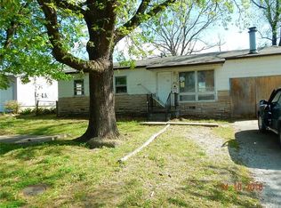 4244 E Young Pl, Tulsa, OK 74115