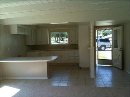 3rd image of 32984 Blackwell Blvd