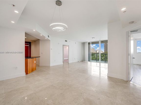 4th image of 19400 Turnberry Way APT 321