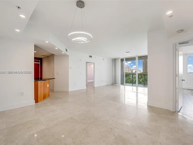 19400 Turnberry Way #321 — Photo 4