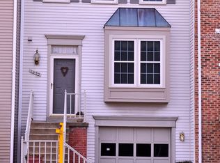 1455 Bluemont Ct, Herndon, VA 20170