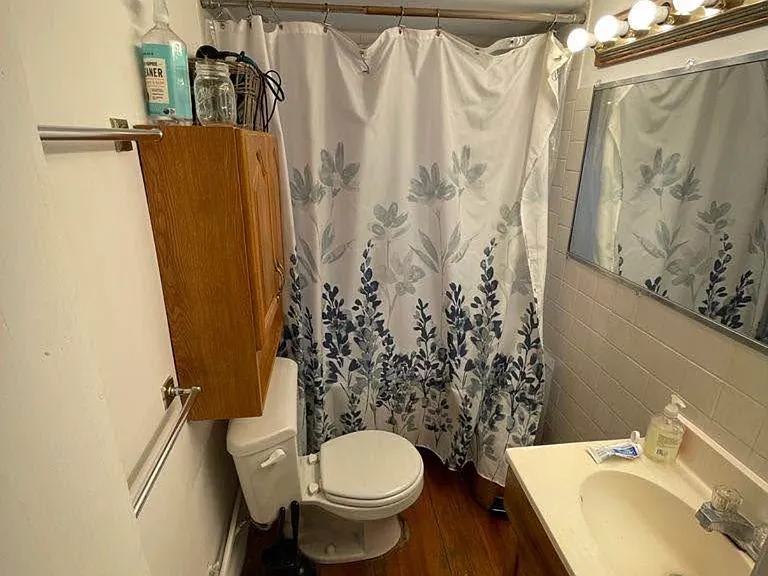 591 Franklin St #2 — Photo 5