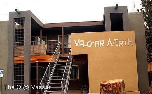 2nd image of 1920 Vassar Dr NE APT 3