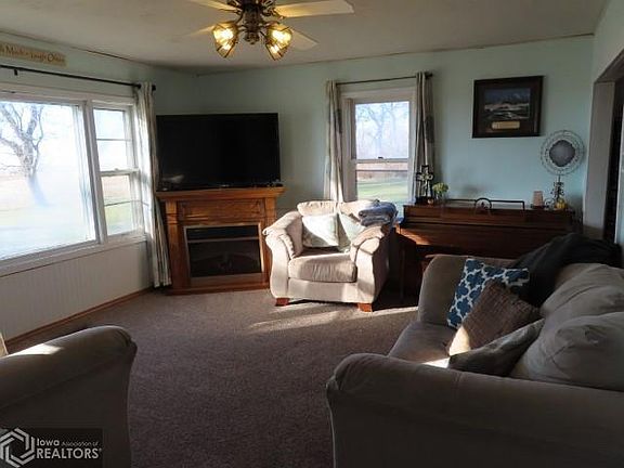 2nd image of 20474 170th St
