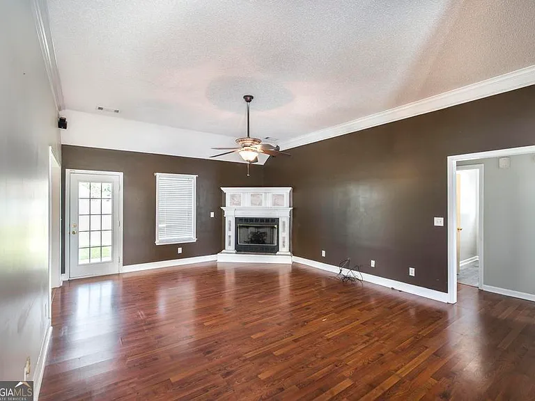 105 Millstone Way — Photo 9