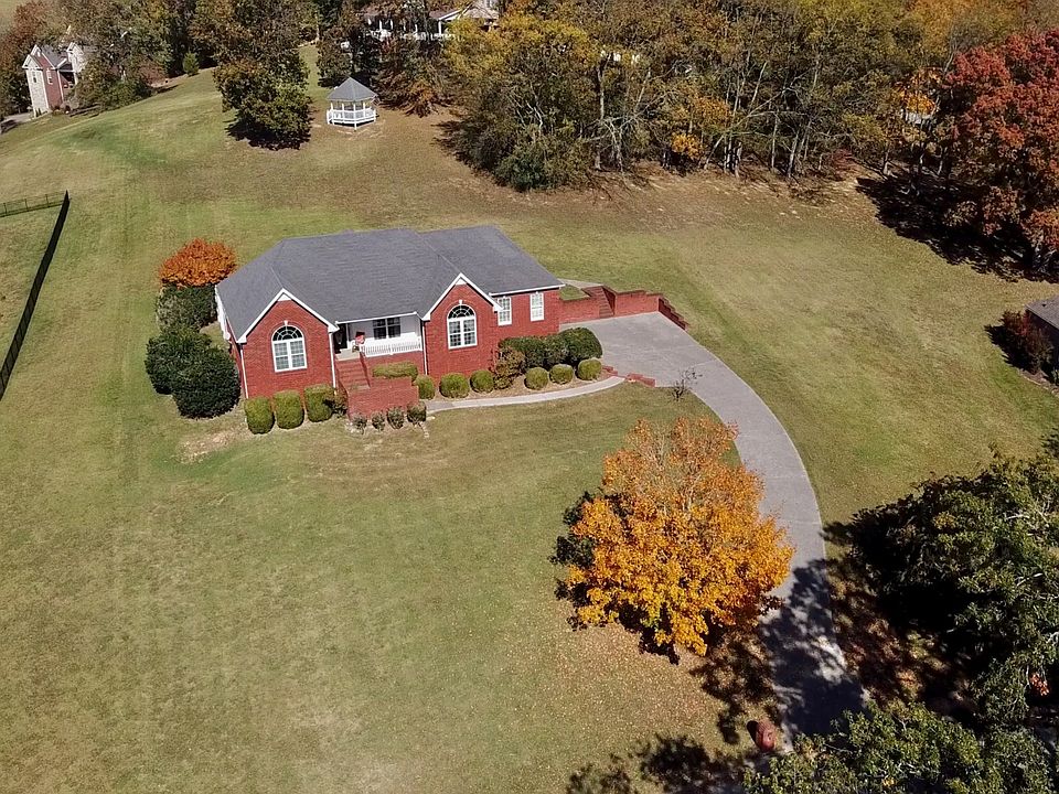 2nd image of 1023 Benton Harbor Blvd