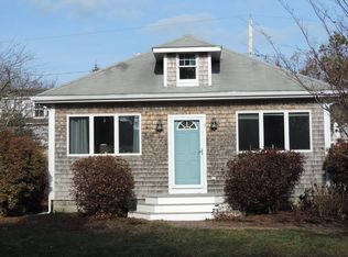 9 Fairfield Ave, Mattapoisett, MA 02739