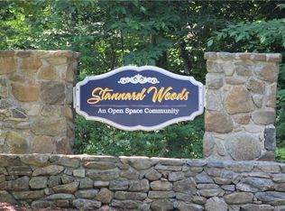 12 Peters Trl, Westbrook, CT 06498