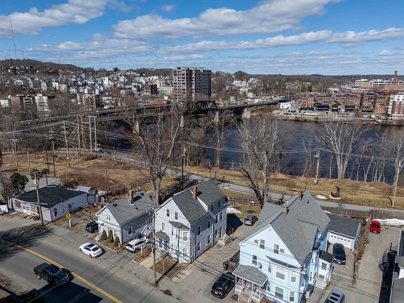 4th image of 143-145 S Elm St