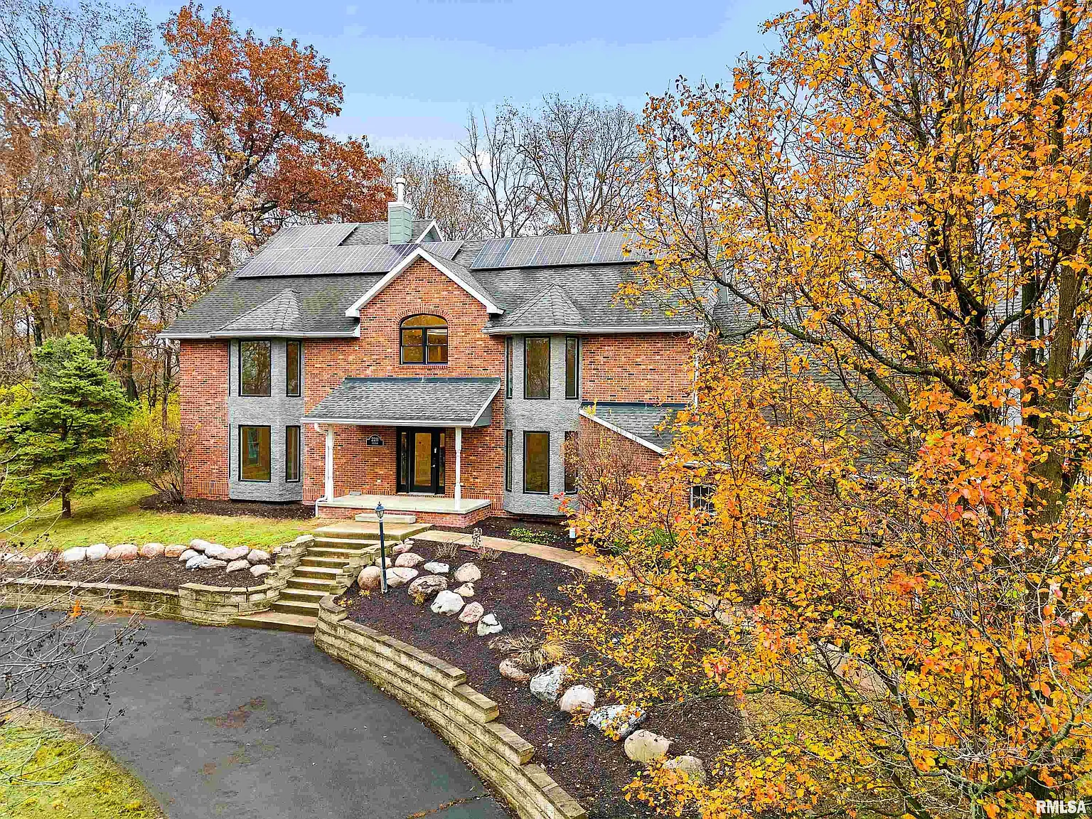 2211 Sheridan Rd photo 1
