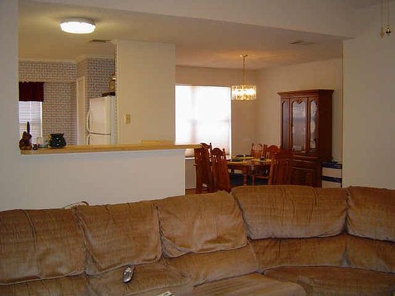 4th image of 2913 Quail Hollow Dr