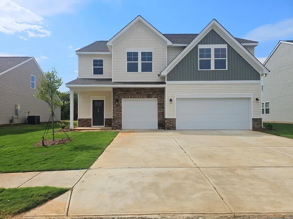 350 Midland Pines Dr, Graniteville, SC 29829