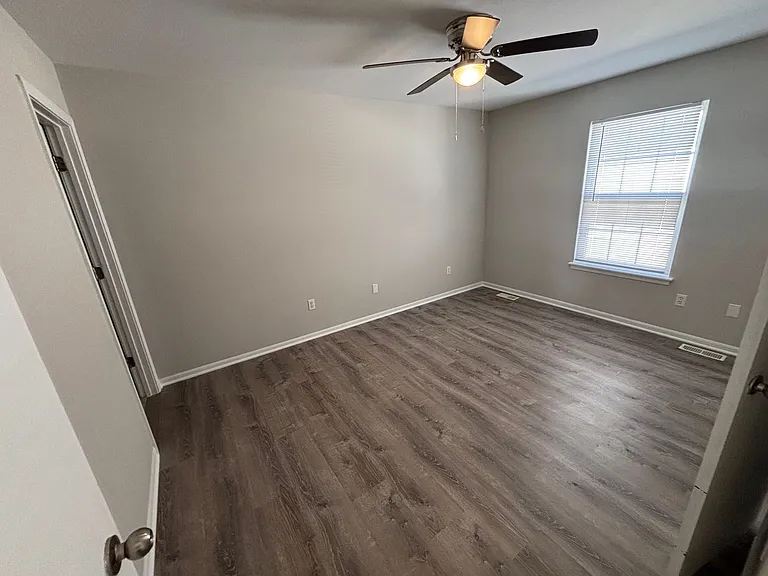 1419 Bodie Dr — Photo 12