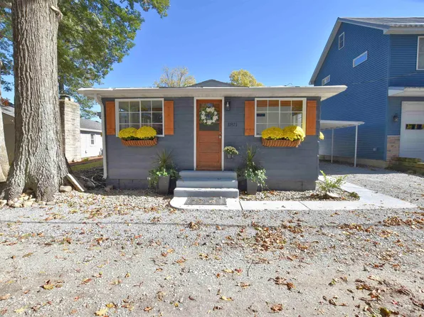 11921 W Breezy Point Dr, Monticello, IN 47960