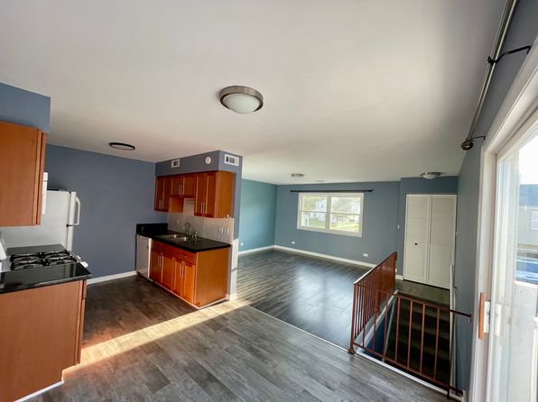 195 Elizabeth Ct UNIT D