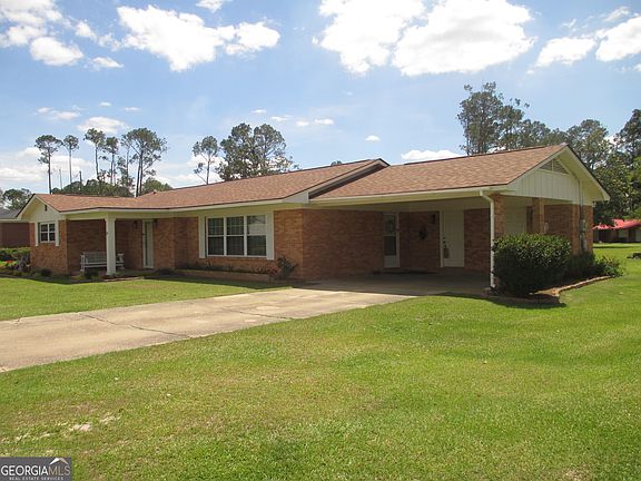 3rd image of 29 Pine Forest Ave