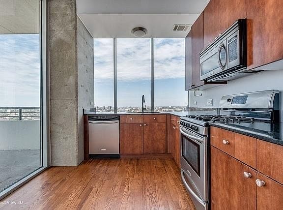 3rd image of 1720 S Michigan Ave APT 1910