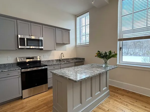 71 Montague City Rd, Greenfield, MA