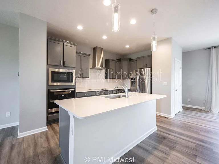 2952 W New York St — Photo 14