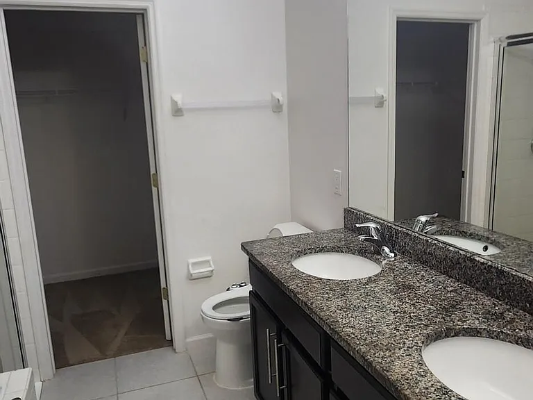 1817 Elkins Point Dr — Photo 4