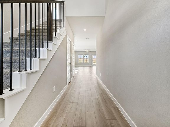 5th image of 15447 Dapple Bluff Ln