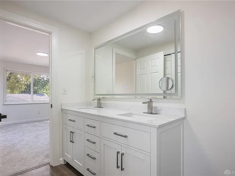 6221 Longford Rd — Photo 20