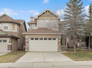 146 N Everwillow Close SW, Calgary, AB T2Y4G6